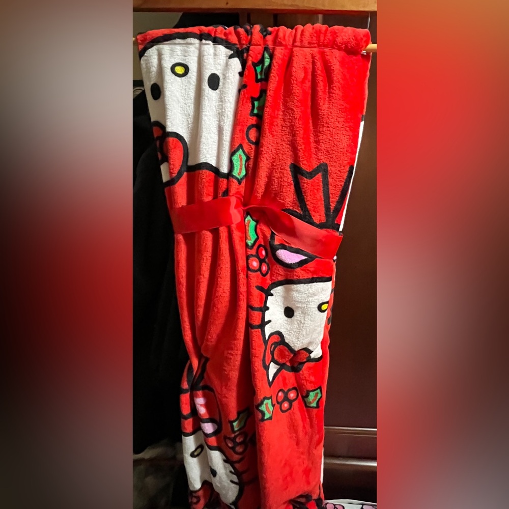 Hello Kitty Christmas Blanket